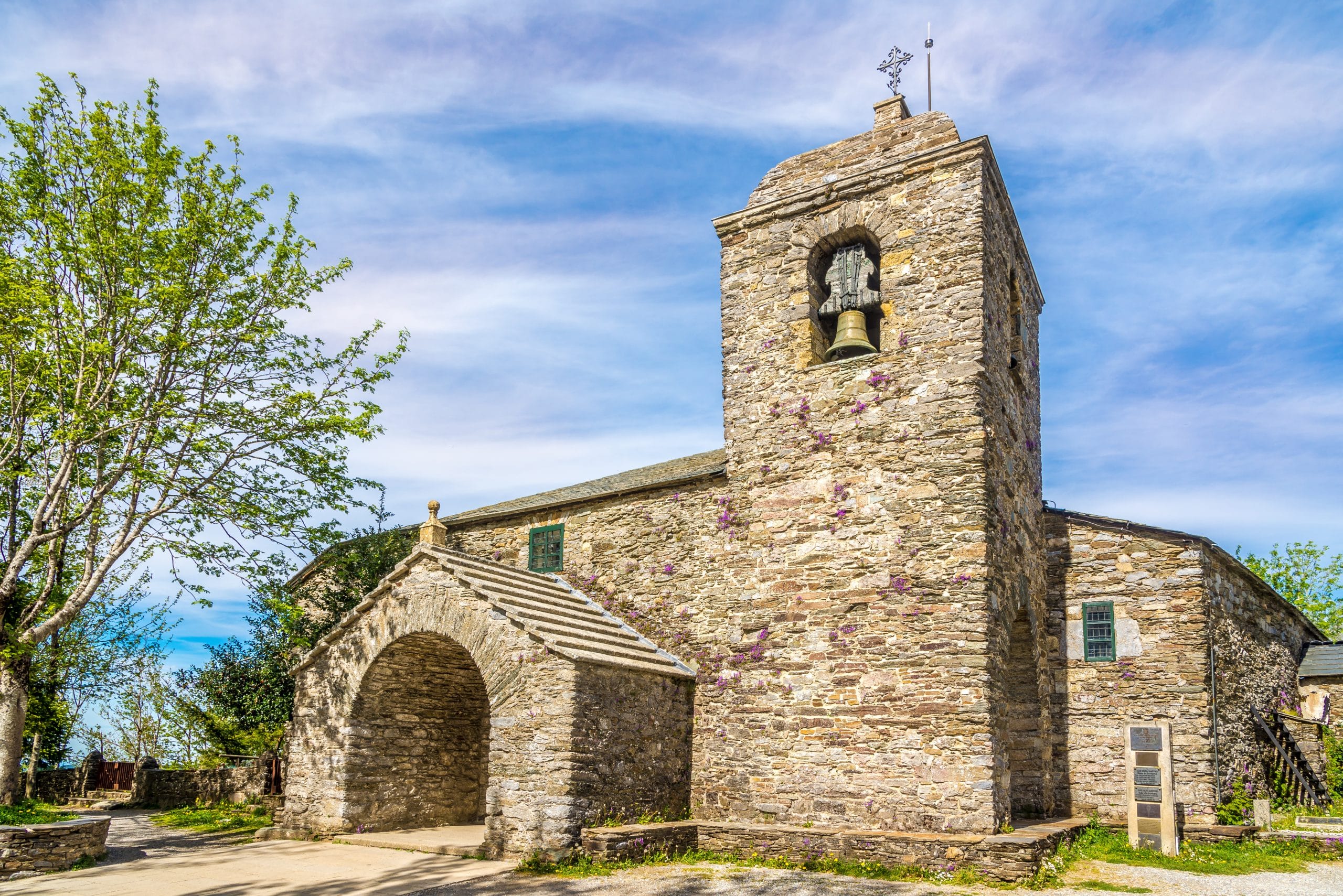 church santa maria la real or cebreiro