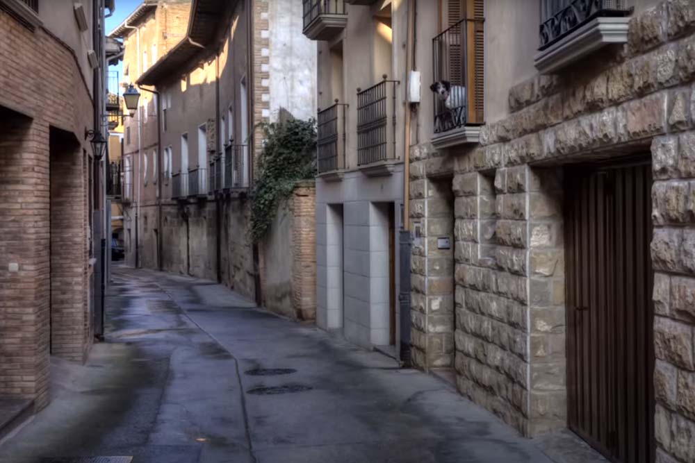 Little street in Los Arcos