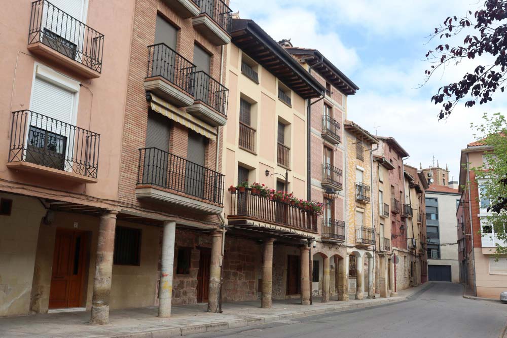 What to see in Najera: street in the city