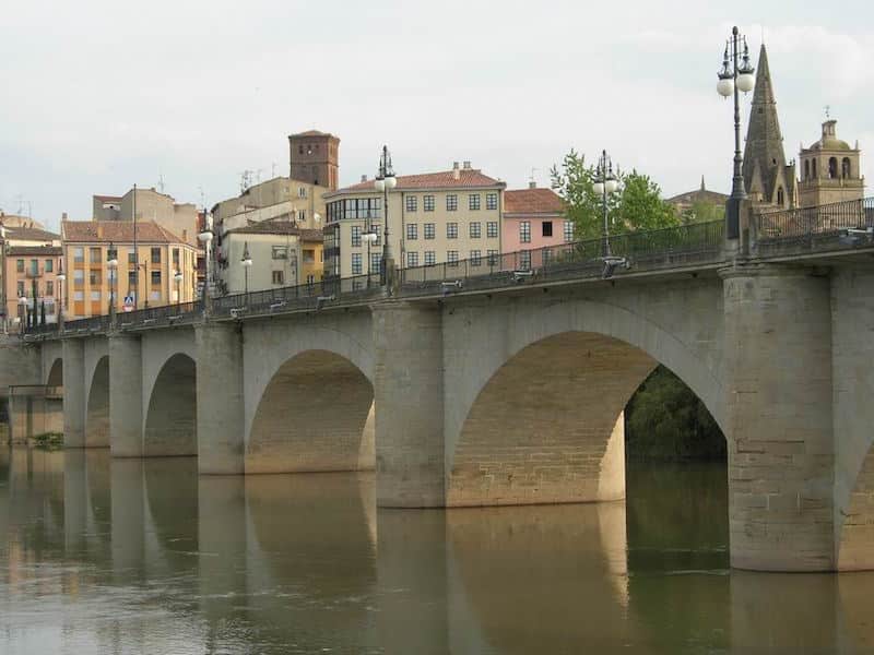 stone-bridge-Logroño