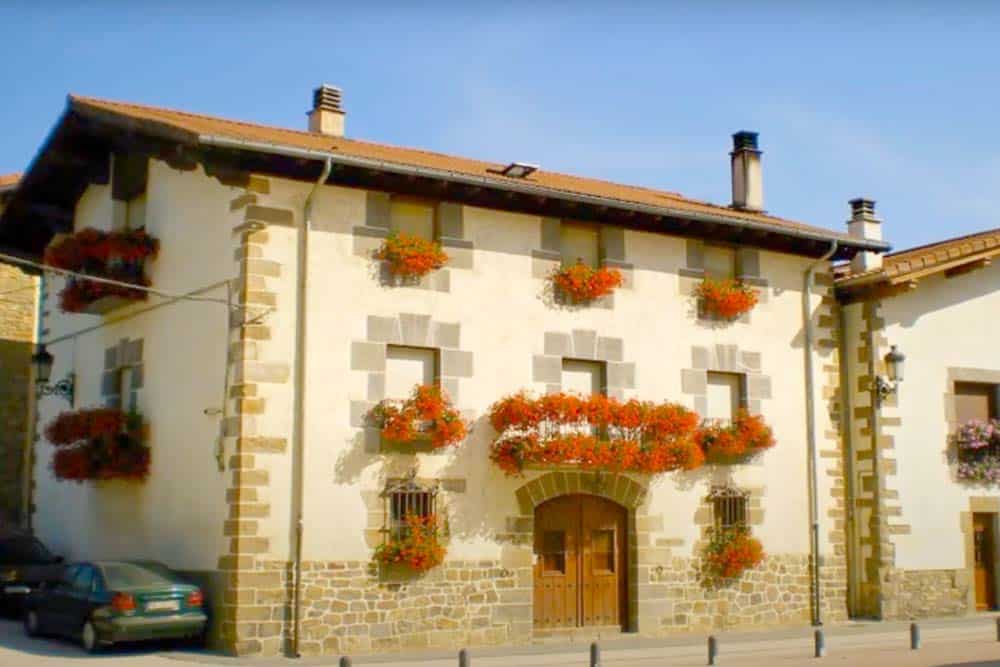 Balconies in Zubiri