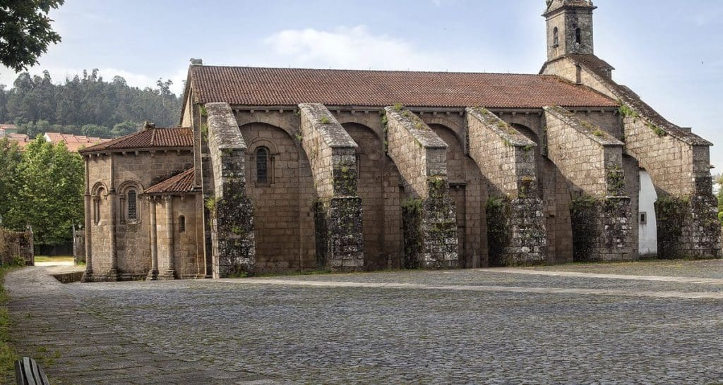 collegiate church santa maria del sar