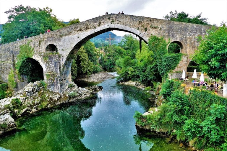 Cangas de Onís - Pueblos más bonitos de Asturias - Mundiplus