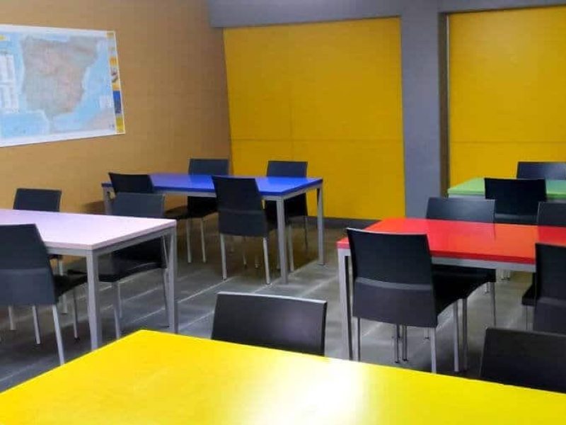 OS CHACOTES COMEDOR